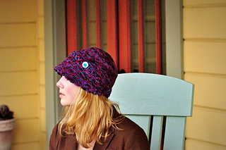 Sm_foryarnssake_loowitcloche-2_small2