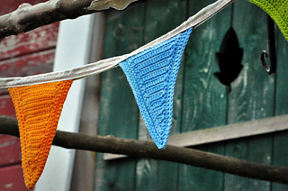 Sm_happyknits_farmstandflags-007_small2