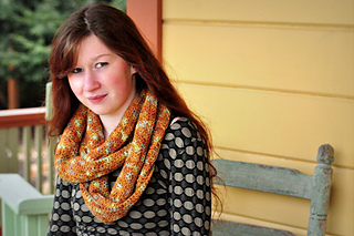 Sm_twisted_sellwoodcrochetedcowl-4_small2