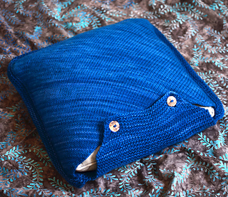 Armspillowback_small2
