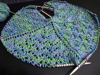 Shawlprogress_3repeats_rav_small2