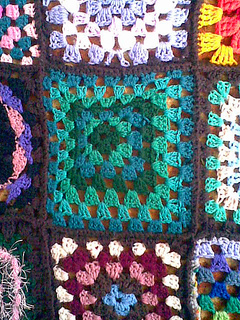 Off-centre_hexagon_-_mootif_book_small2