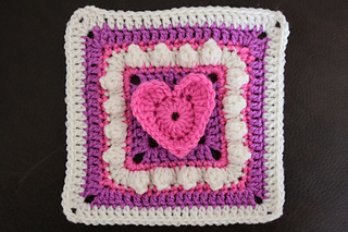 Woolly_hug_v2_small2