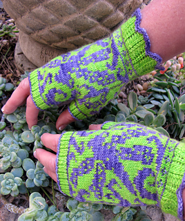 Dragonfly_mitts_3_small2