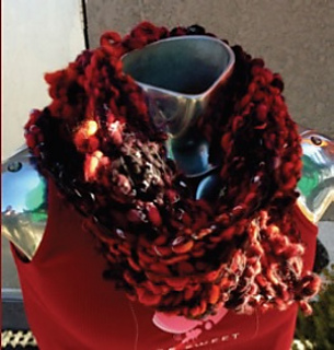 Handspun_wiggle_cowl_small2