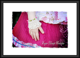 Shabbyrosecuff3-framed_small2