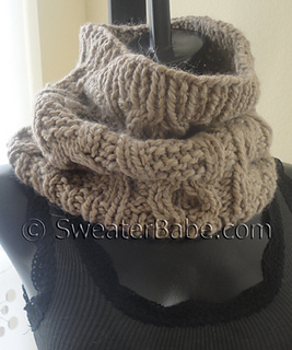 Chunky_cabled_cowl4_500_small2