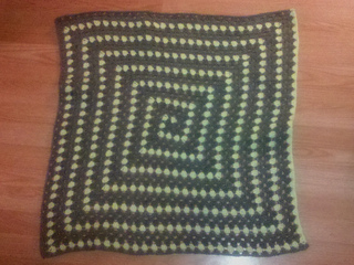Spiral_granny_blanket_small2
