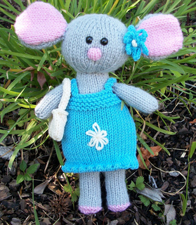 Mina1_small2