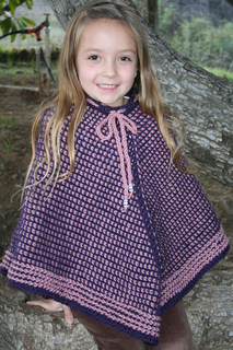 Tunisian_poncho_1_small2