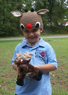 Nicole_doing_-_rudolph2_small2