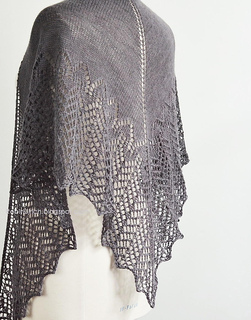 Amethiste_gray_back_3_blog_small2