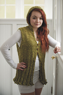 Sleeveless_hoodie_model_front_small2