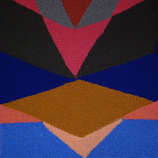Meta_close_up_4_small2