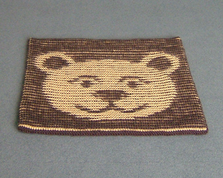 Bear_cushion_flat_800_small2