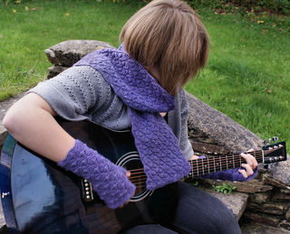 Handwarmers___scarf_1_small2