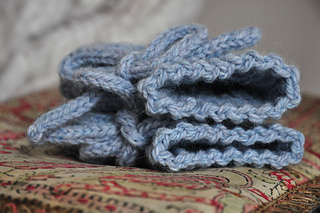 Booties_ribbon_small2
