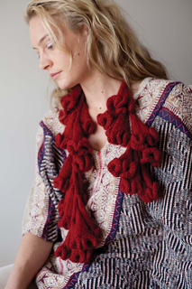 Knittingfromthecenterout_p27_lores_small2