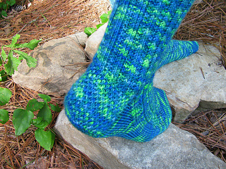 Hiker_chick_water_sprite_heel_outdoors_small2