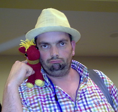 Peter_new_with_big_macintosh_-_cropped_small