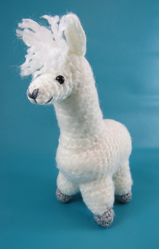 Alpaca_angle_left_medium