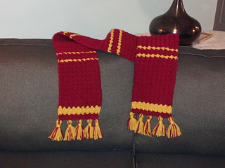 School_spirit_scarf_small2