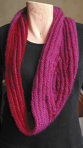 Red_cowl4_medium