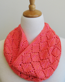 Malya_cowl_5_small2