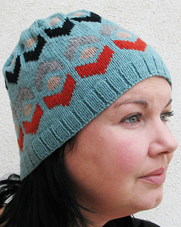 Alkira_hat_another_side_small2
