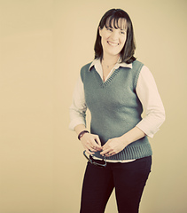 V-vest-moody-hero_small