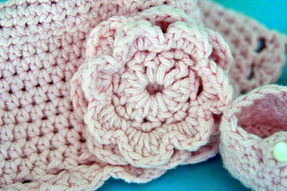 Crochet_best_baby_booties_and_cloche_dsc_2961_small2