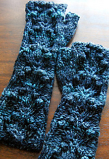 Blue_handspun_pixie_1_small2