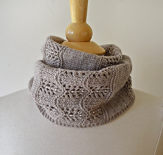 Shallows_cowl_3_72dpi_small2