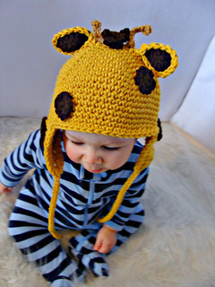 Giraffe_helmet_hat_4_small2