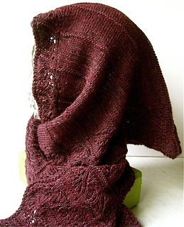 Waves_of_lace_hooded_scarf_2_small2