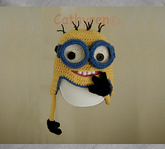 Minion_hand_on_mouth-c_small