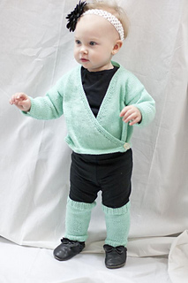 Baby_ballet_wrap_and_leg_warmers_small2