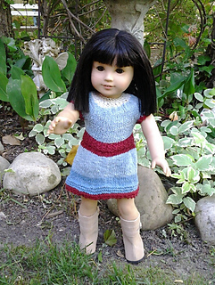 Ivy_blue_dress_bird_bath_small2