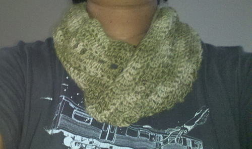 Pretty_green_cowl_medium