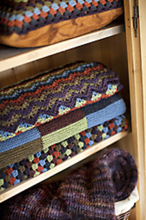 Stacked-blankets-dark2_small2