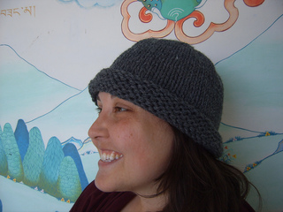 Compassioknitter-simplicity_hat_014_small2