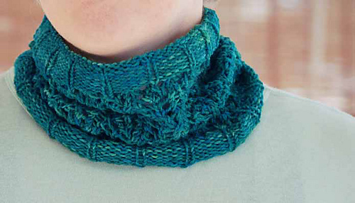 Pattivytanglecowl_medium