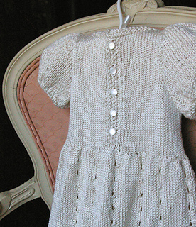 Gownbackdetail_small2