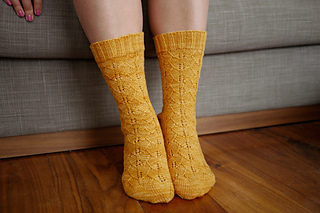 Gingko_socks_pattern_2_small2