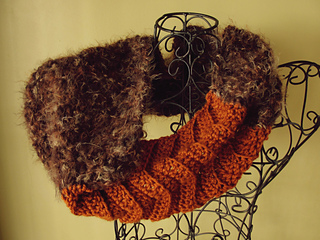 Fur_cowl_5_small2