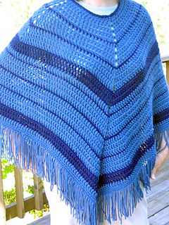 Easy_crochet_poncho_on_k_outside_1_fix_small2