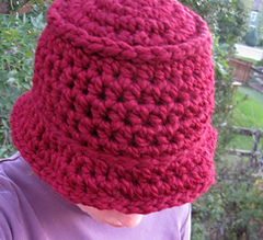 Chunky_bucket_hat_burgundy_on_k_2_small