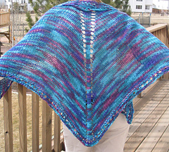 Easy_knit_shawl_outside_on_c_untouched_best_small