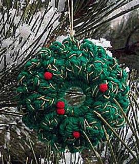 Crochet_ornaments_wreath_alone_small2