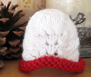 Lacy_baby_hat_preemie_christmas_2_small2